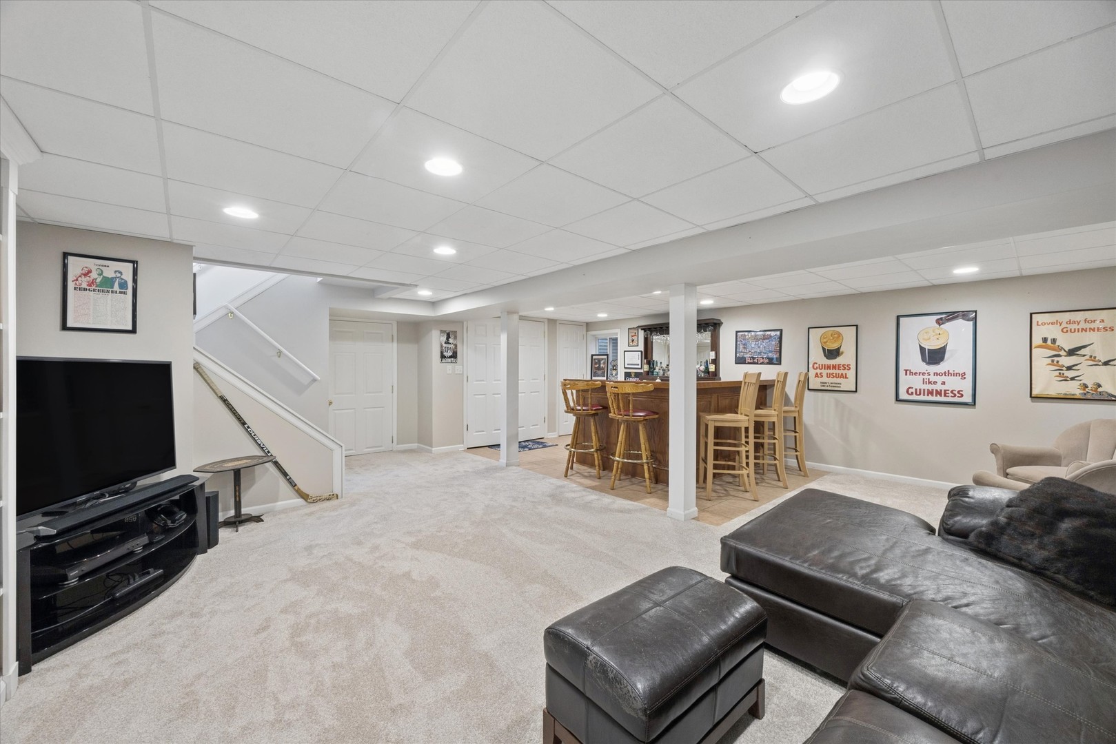 524 Monroe Road, Bolingbrook, IL 60440