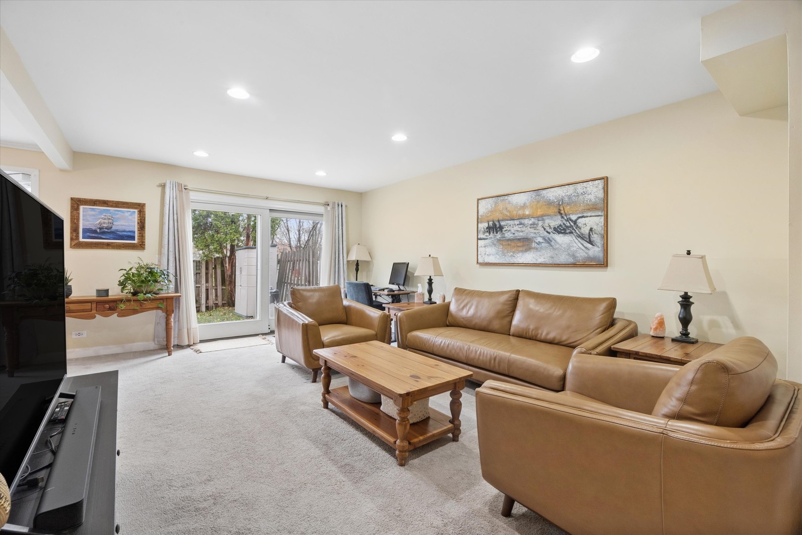 524 Monroe Road, Bolingbrook, IL 60440