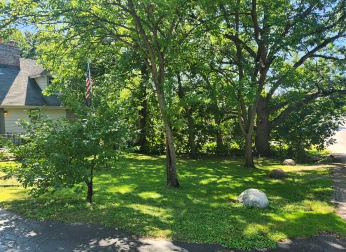 9215 S 83rd Avenue, Hickory Hills, IL 60457