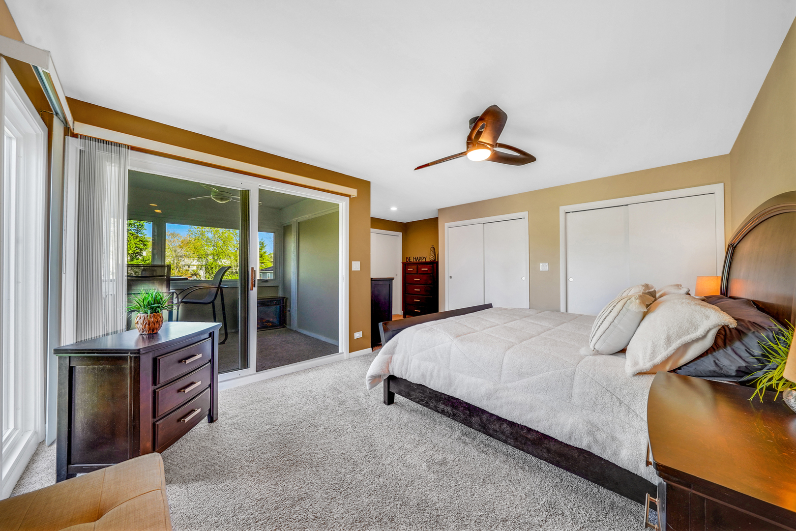 417 Lake Shore Boulevard, Wauconda, IL 60084