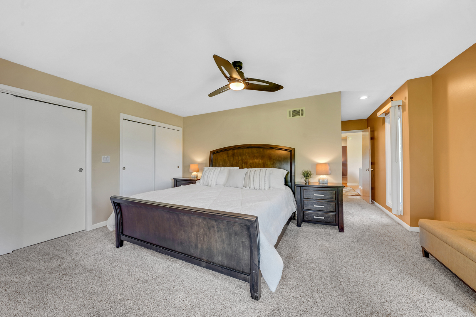 417 Lake Shore Boulevard, Wauconda, IL 60084