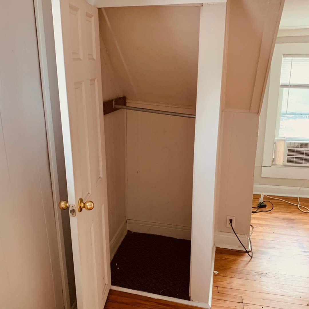 2900 ENOCH Avenue #1, Zion, IL 60099