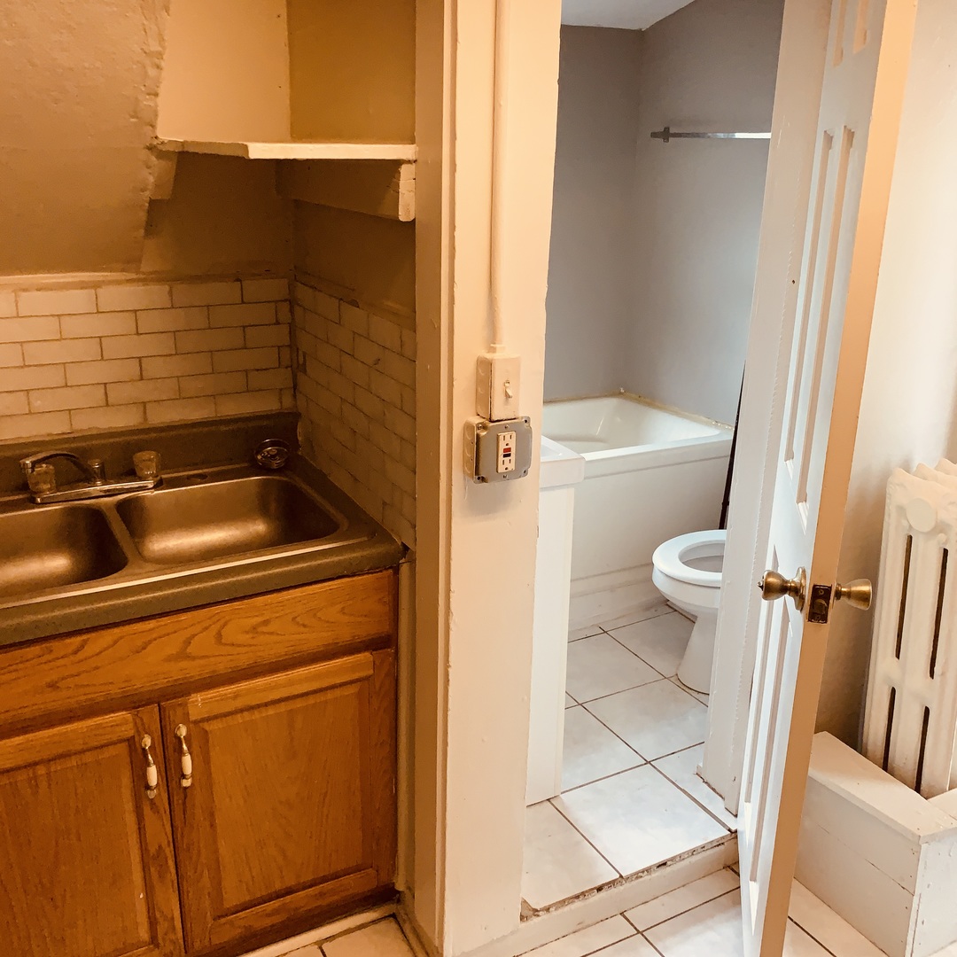 2900 ENOCH Avenue #1, Zion, IL 60099