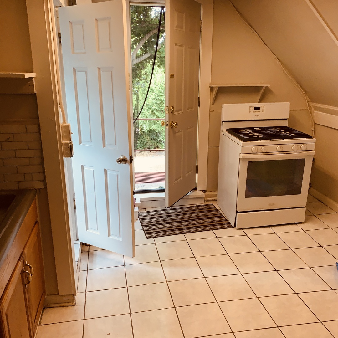 2900 ENOCH Avenue #1, Zion, IL 60099