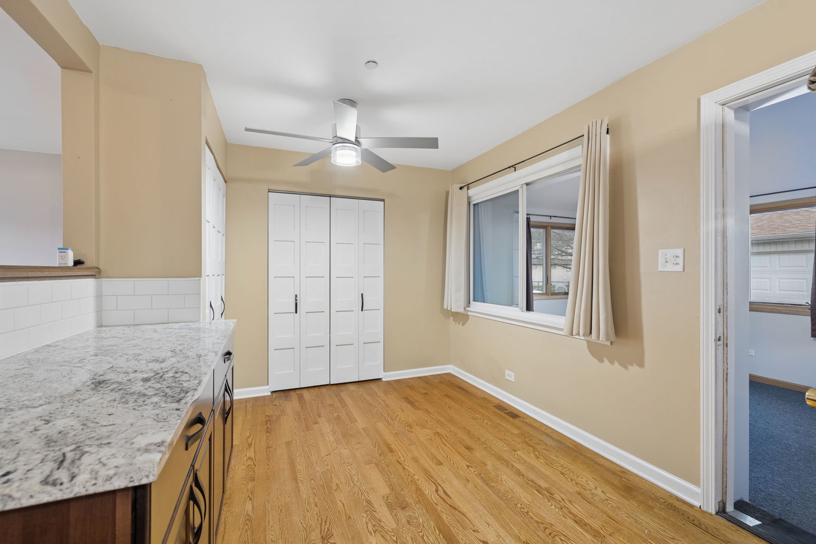 9136 Pembroke Lane, Bridgeview, IL 60455