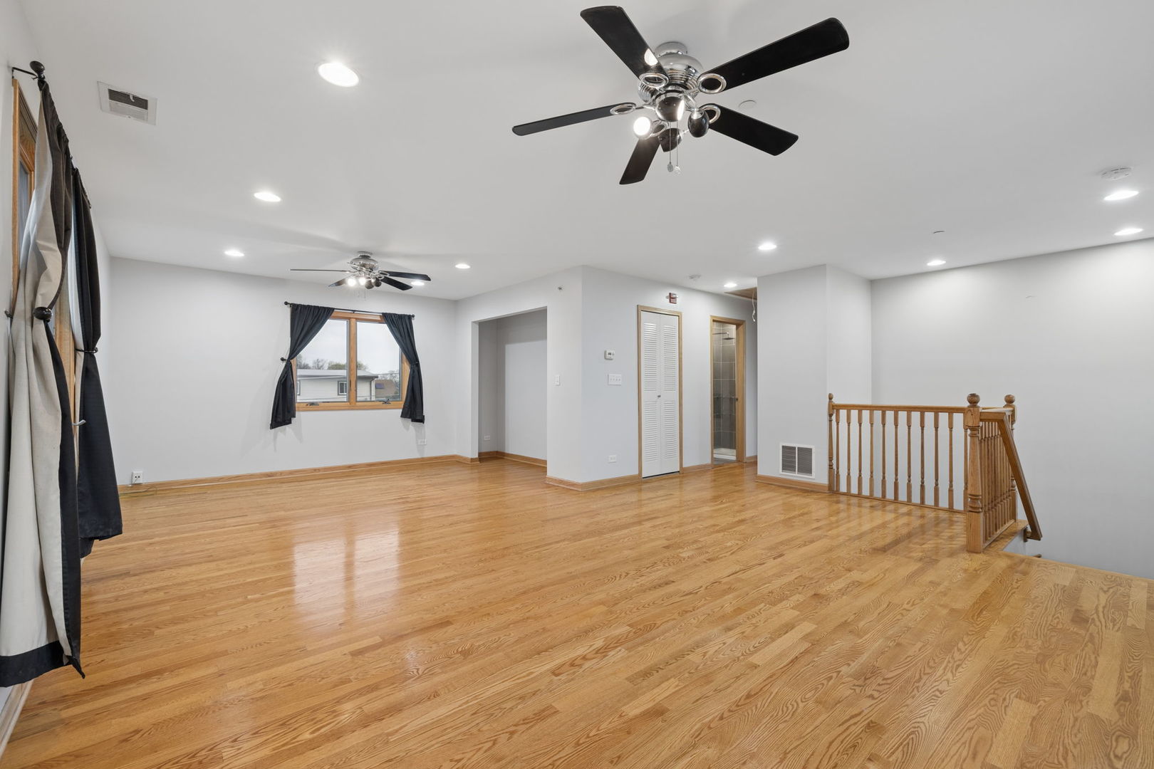 9136 Pembroke Lane, Bridgeview, IL 60455