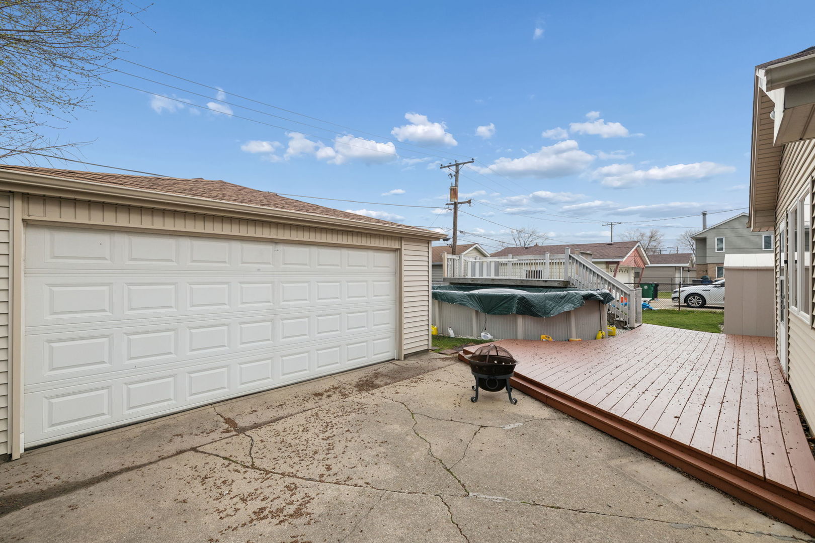 9136 Pembroke Lane, Bridgeview, IL 60455