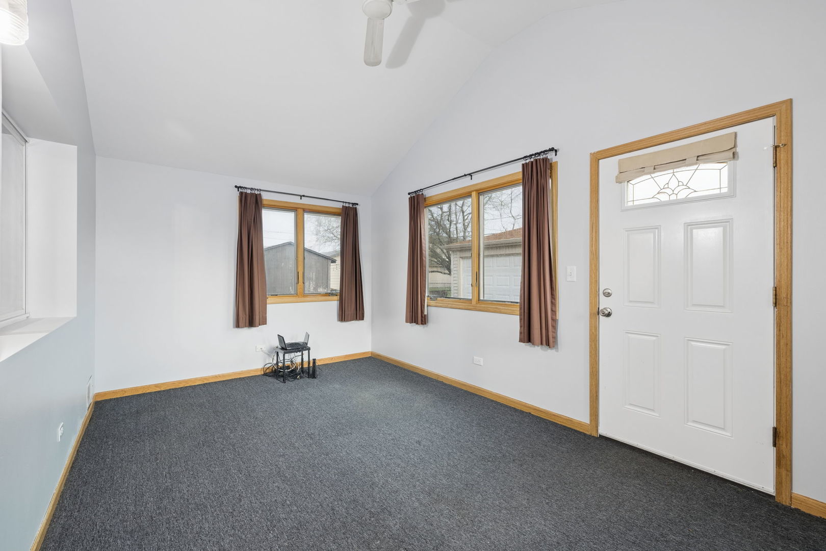 9136 Pembroke Lane, Bridgeview, IL 60455