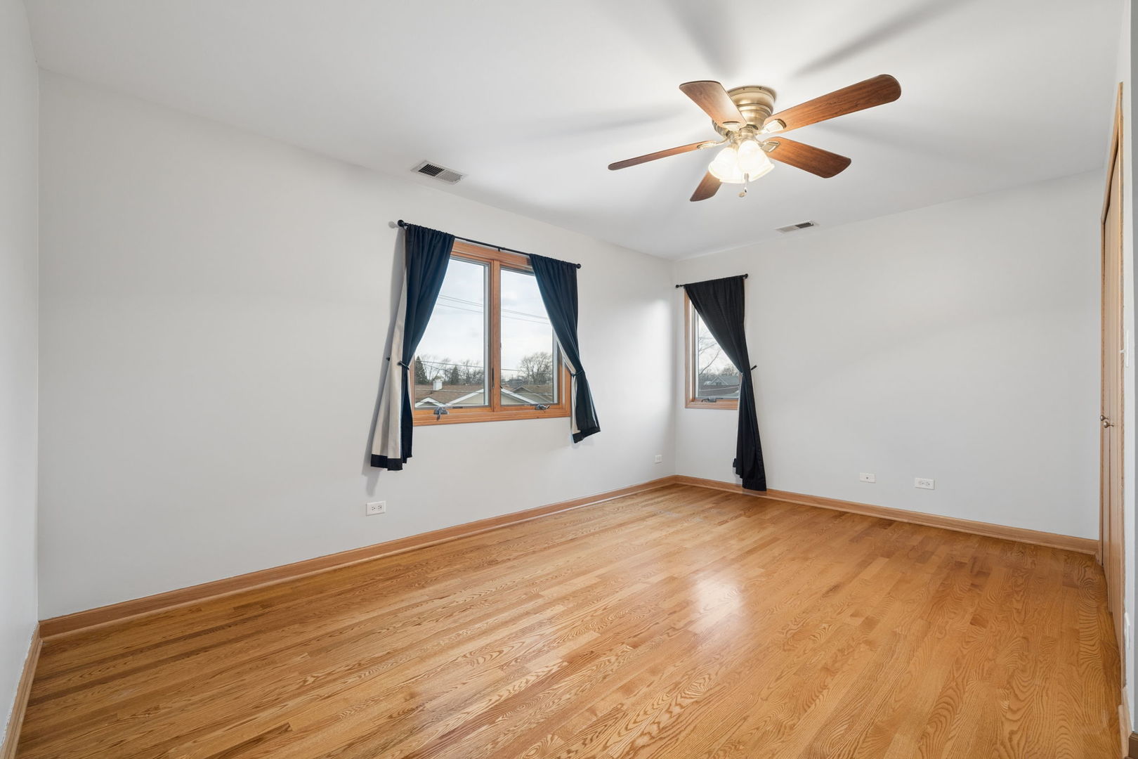 9136 Pembroke Lane, Bridgeview, IL 60455