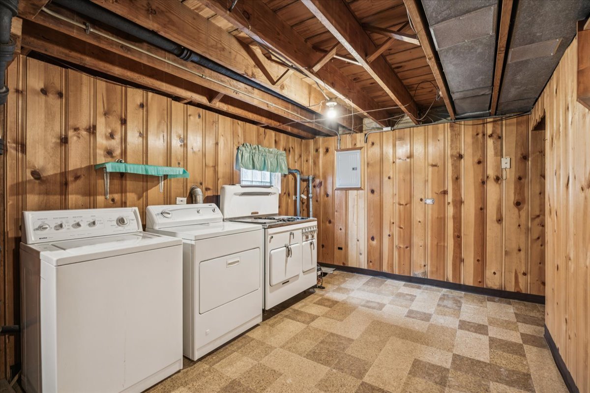 1803 Balmoral Avenue, Westchester, IL 60154