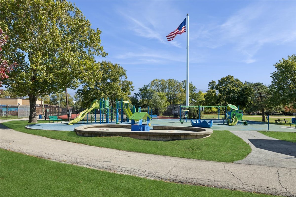 1803 Balmoral Avenue, Westchester, IL 60154