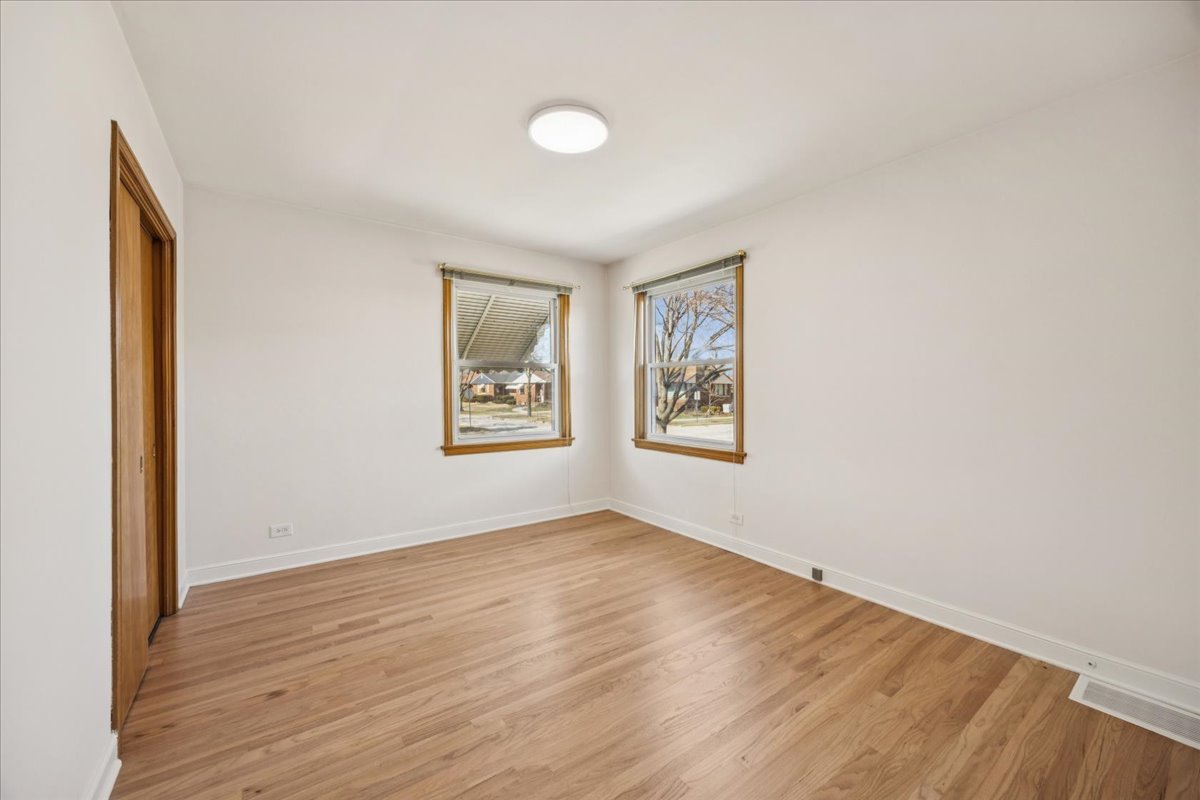 1803 Balmoral Avenue, Westchester, IL 60154