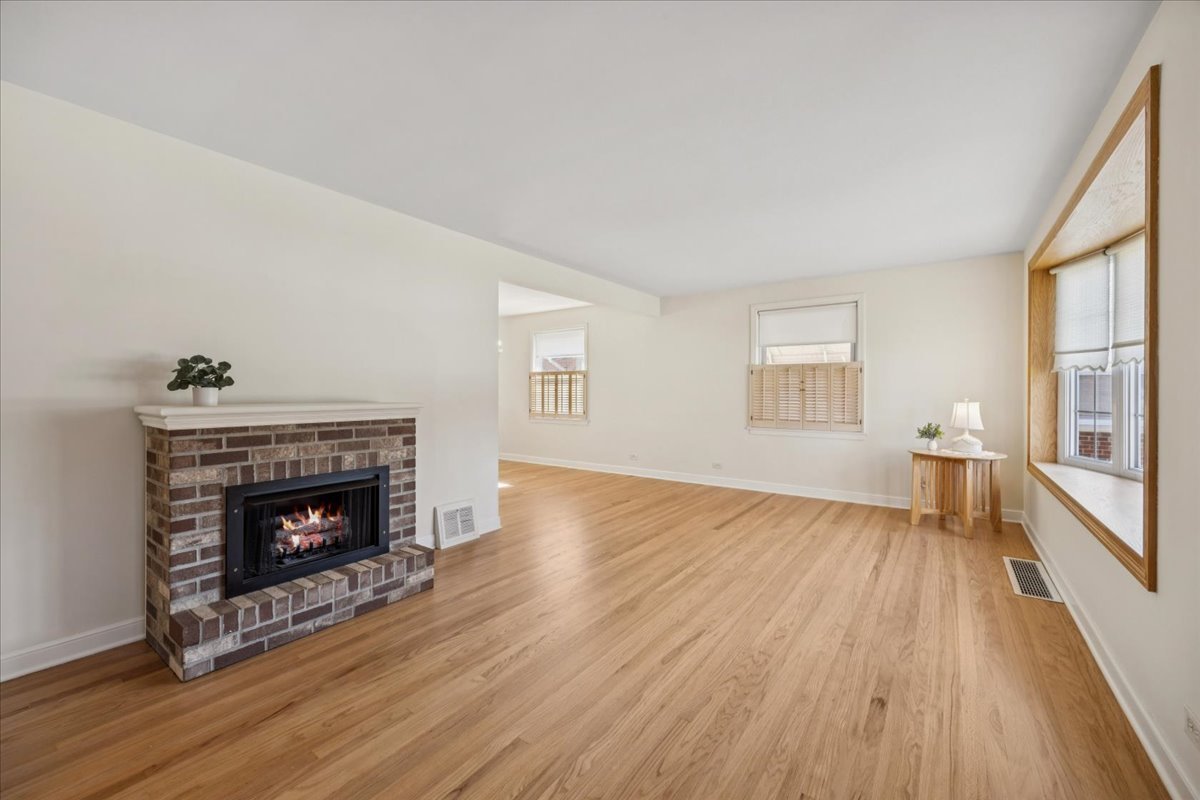 1803 Balmoral Avenue, Westchester, IL 60154