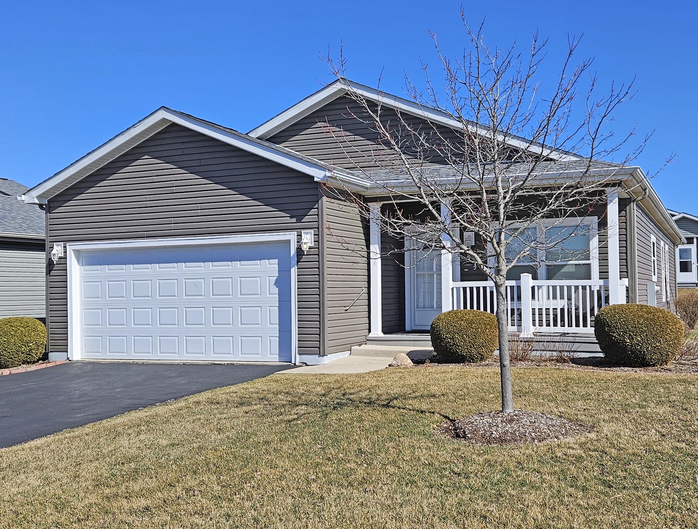 1521 Meadow View Lane, Grayslake, IL 60030