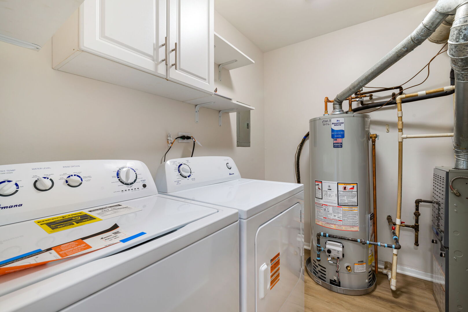 7000 Sussex Court #204, Woodridge, IL 60517