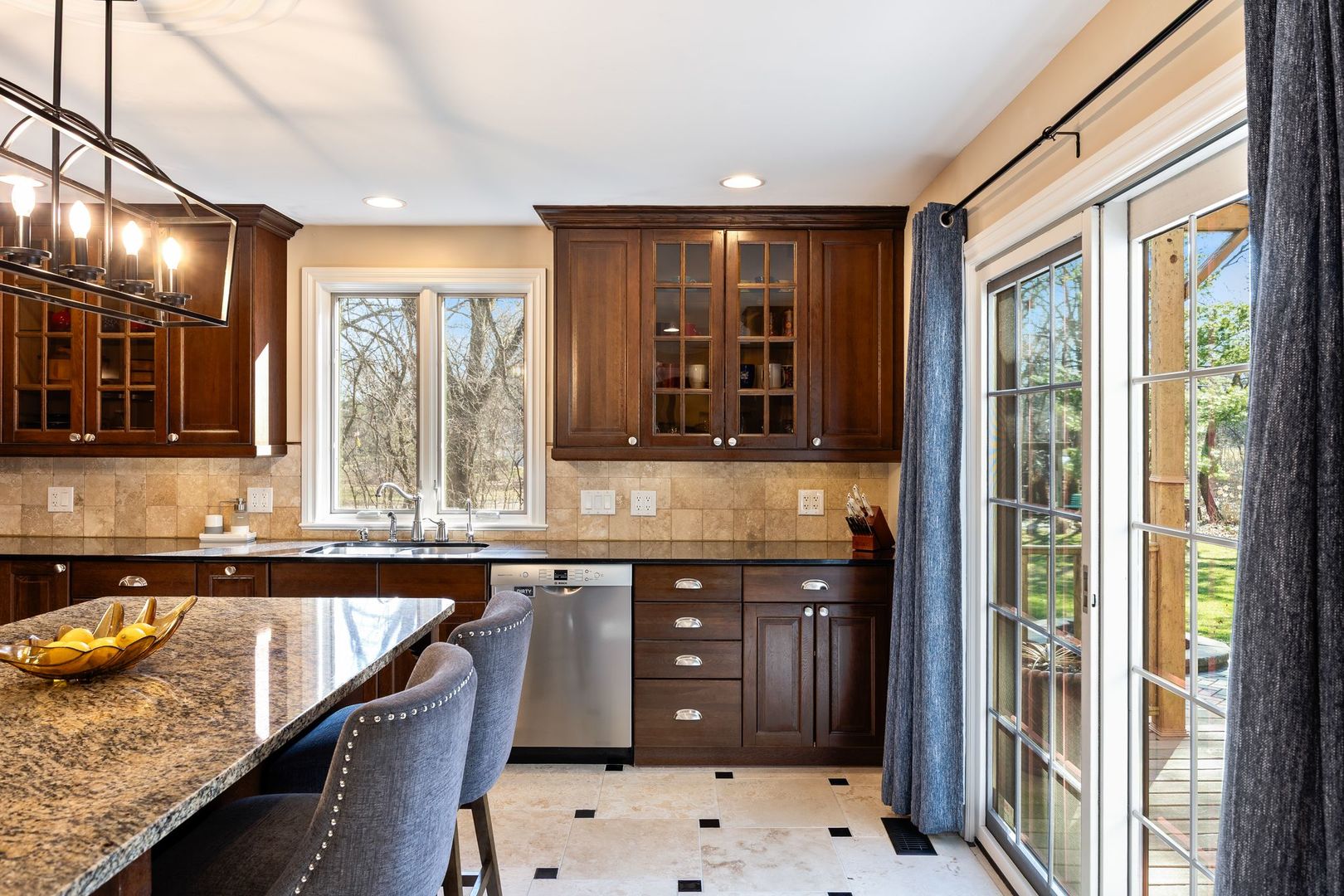 38 Ferndale Road, Deer Park, IL 60010