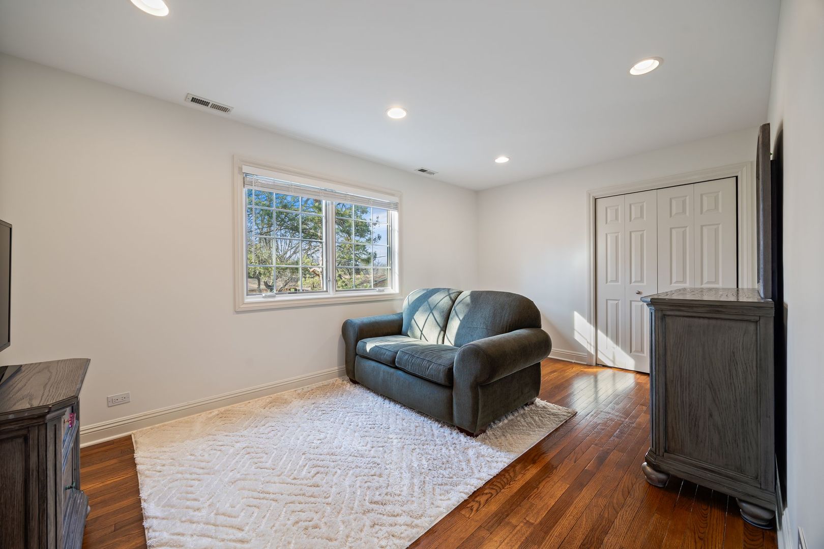 38 Ferndale Road, Deer Park, IL 60010