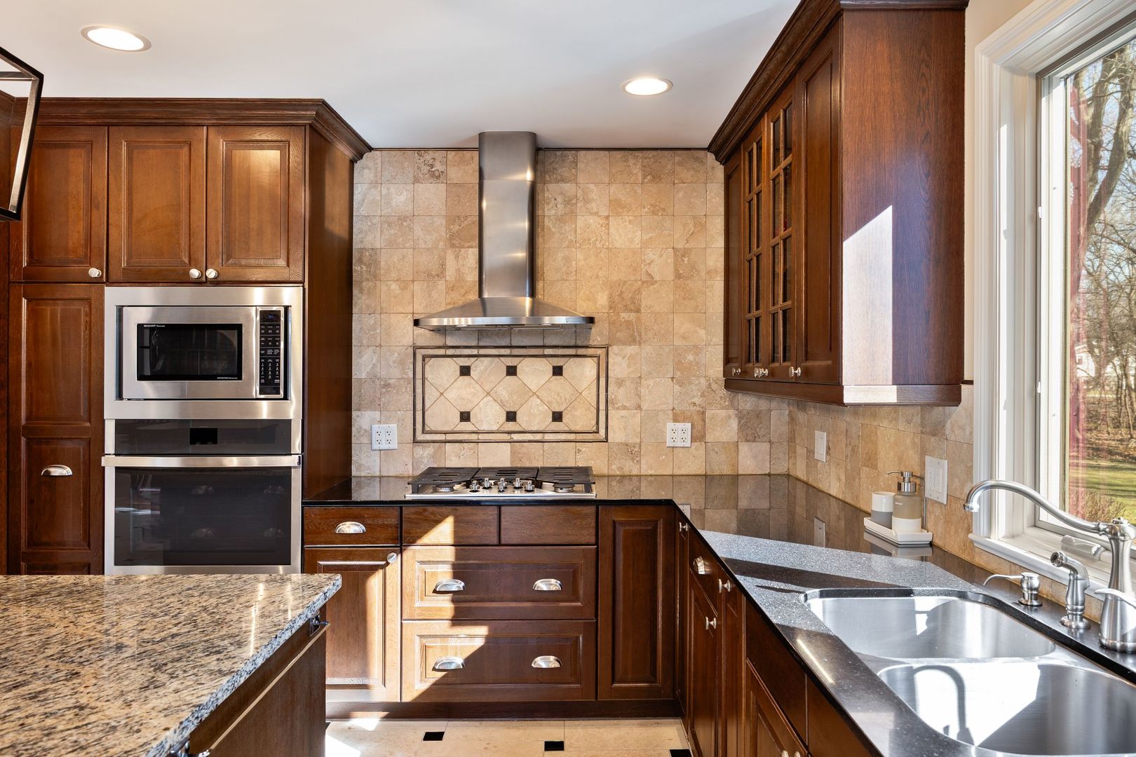 38 Ferndale Road, Deer Park, IL 60010