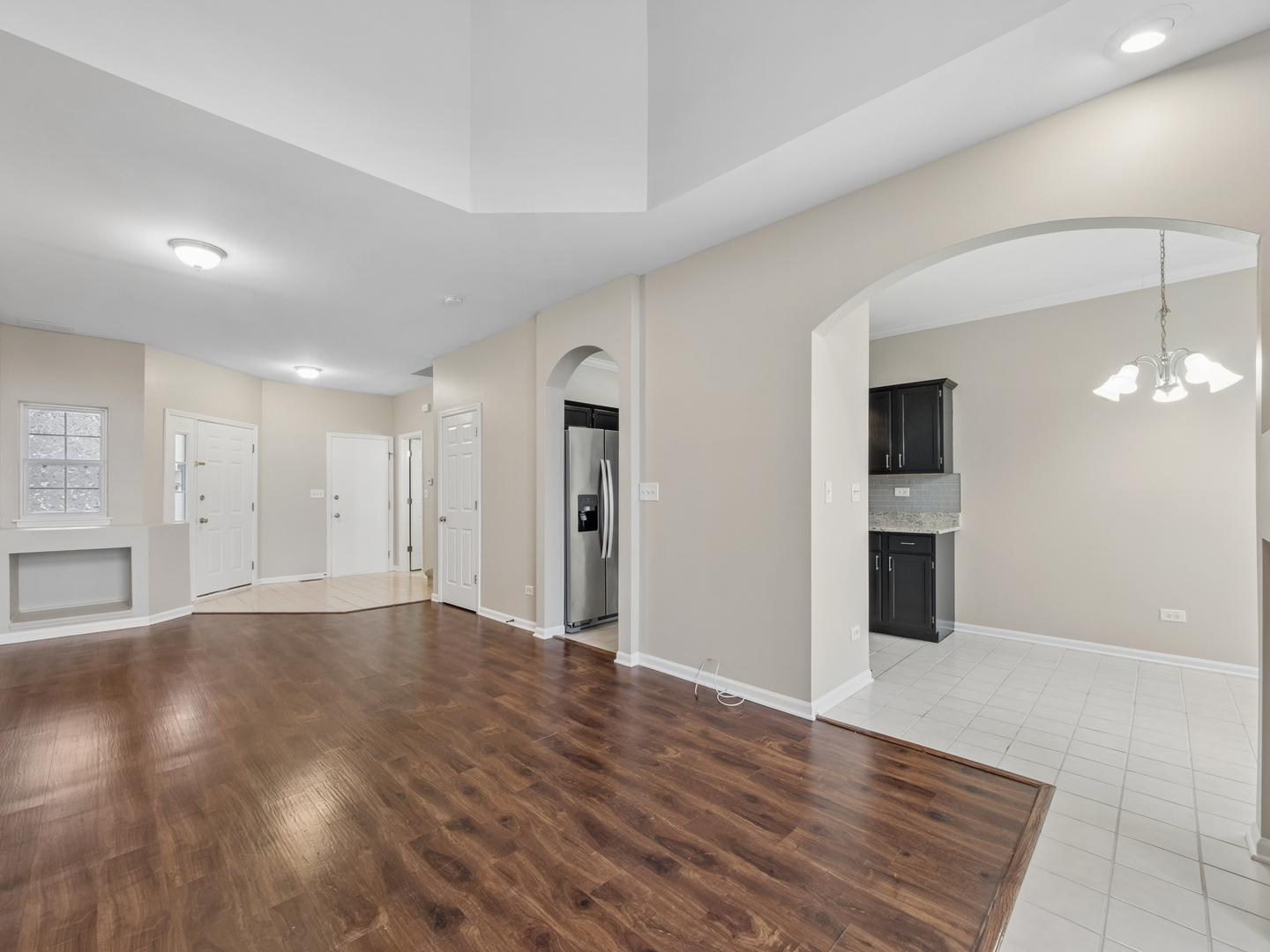 3039 Autumn Lake Drive #3039, Aurora, IL 60504