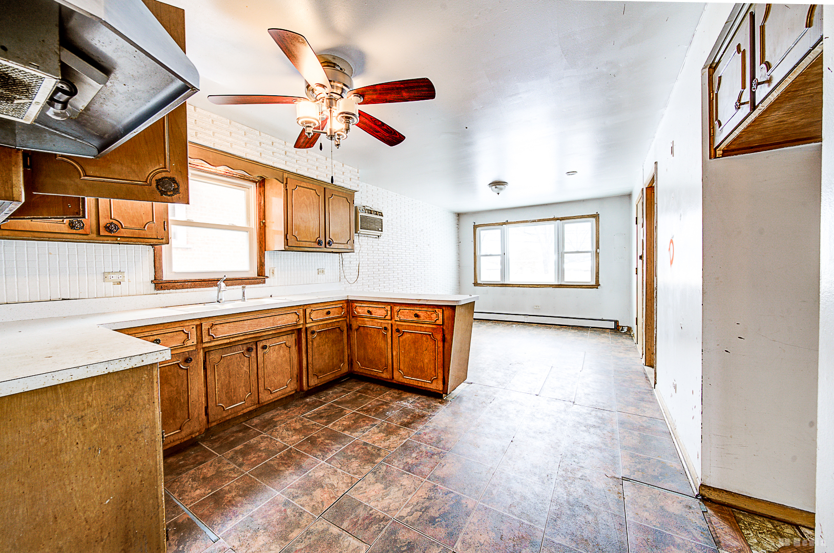 310 Yates Avenue, Calumet City, IL 60409