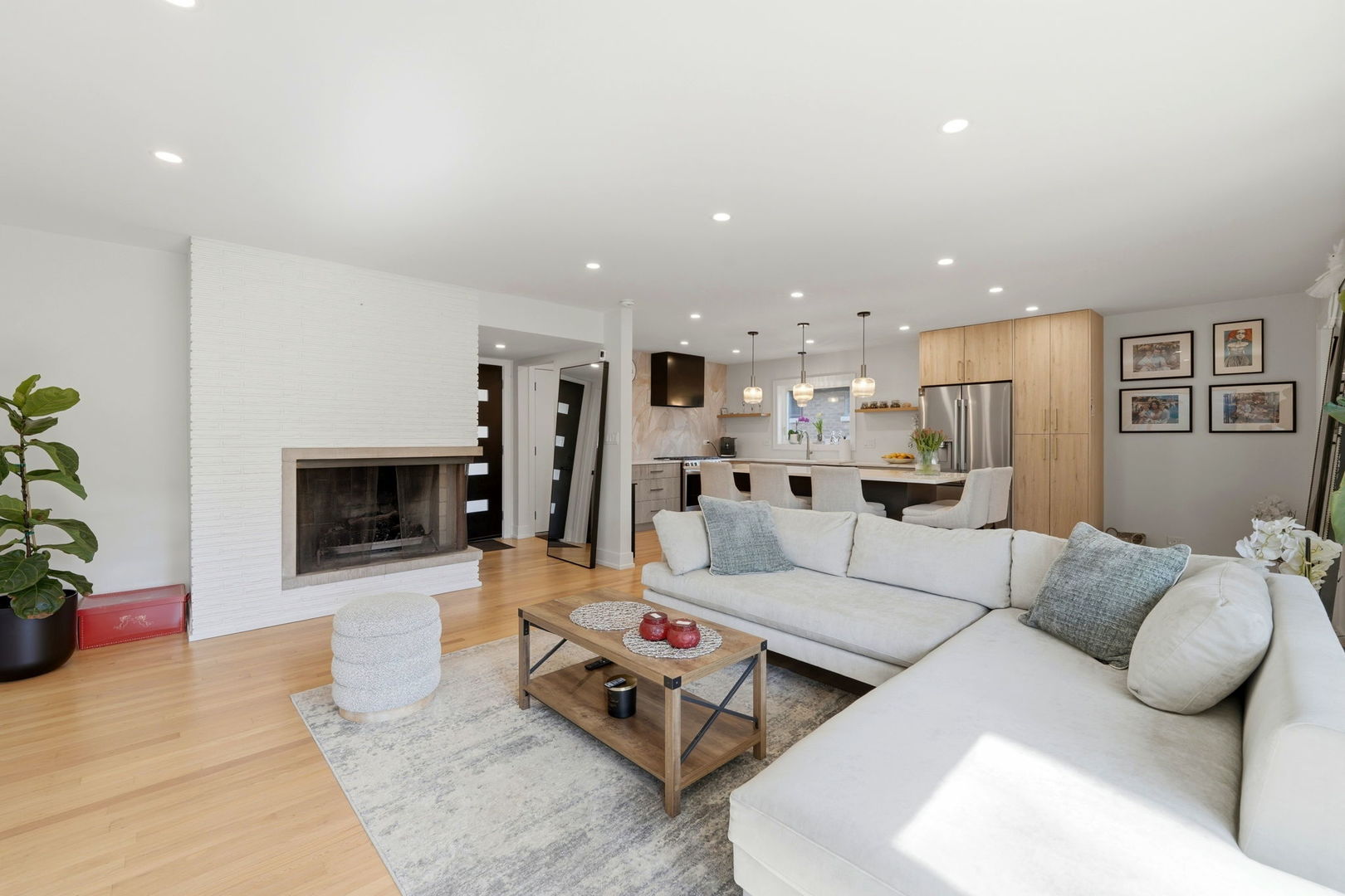 1815 Greendale Avenue, Park Ridge, IL 60068