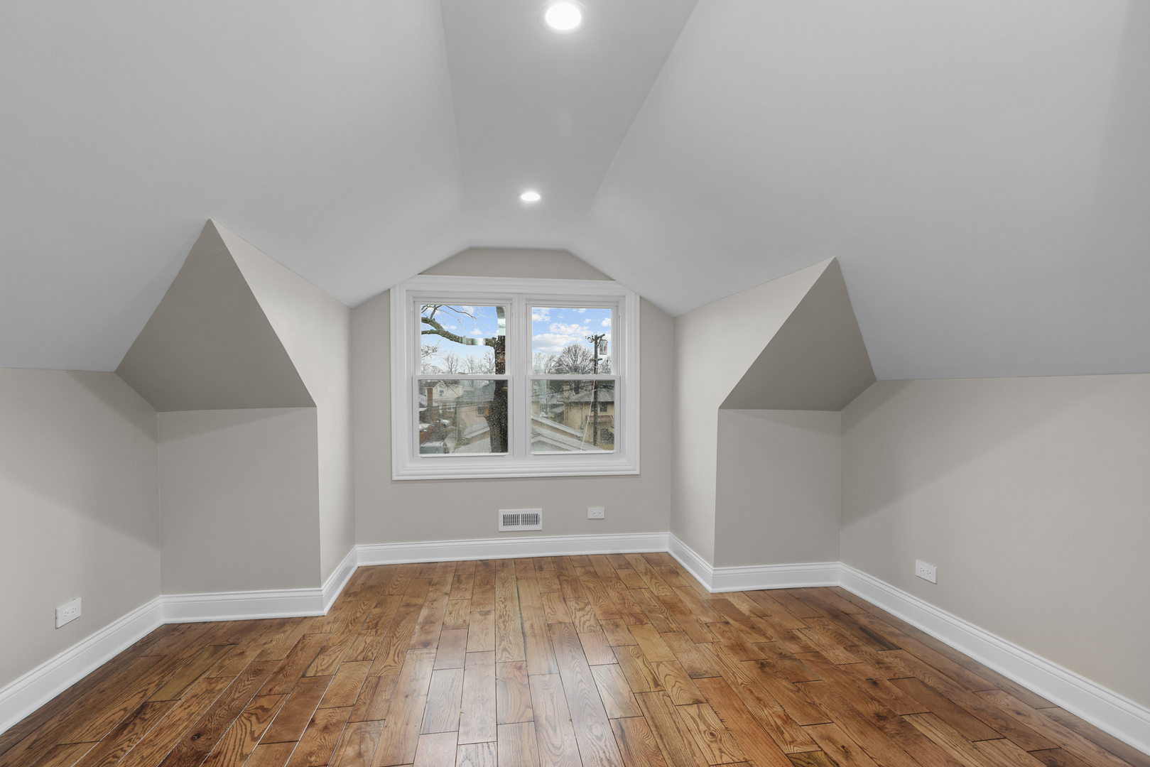 2304 N 76th Court, Elmwood Park, IL 60707