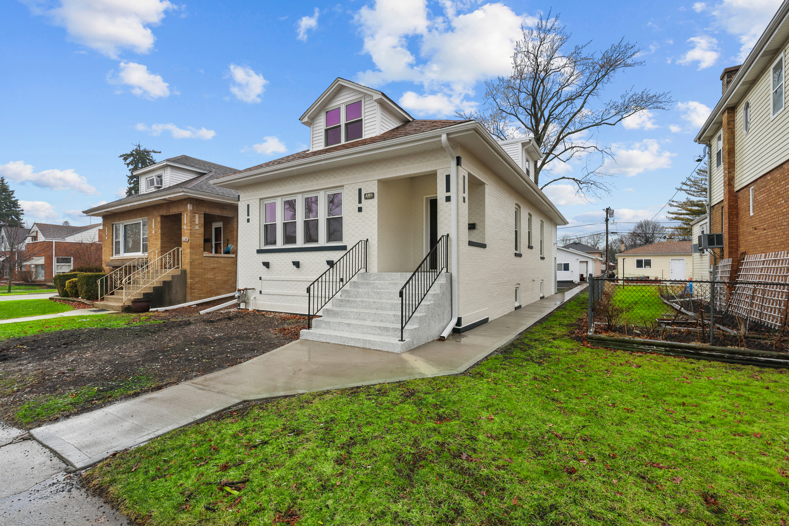 2304 N 76th Court, Elmwood Park, IL 60707