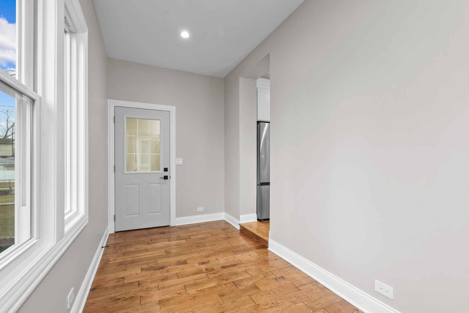 2304 N 76th Court, Elmwood Park, IL 60707