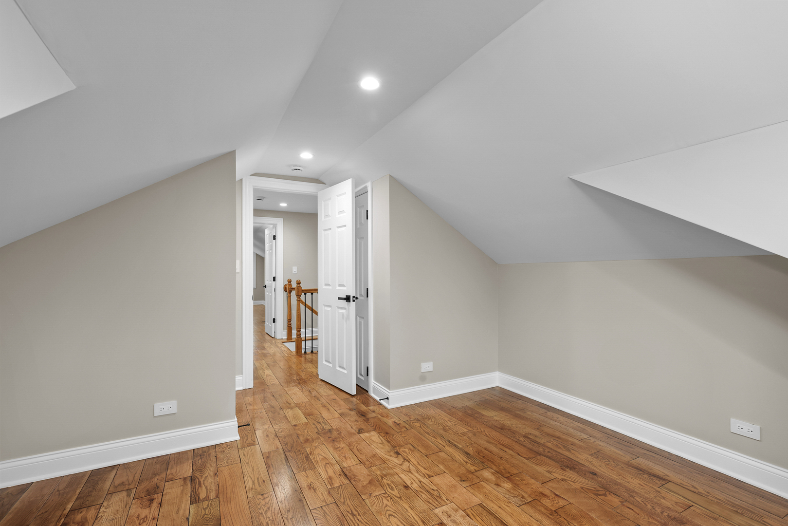 2304 N 76th Court, Elmwood Park, IL 60707