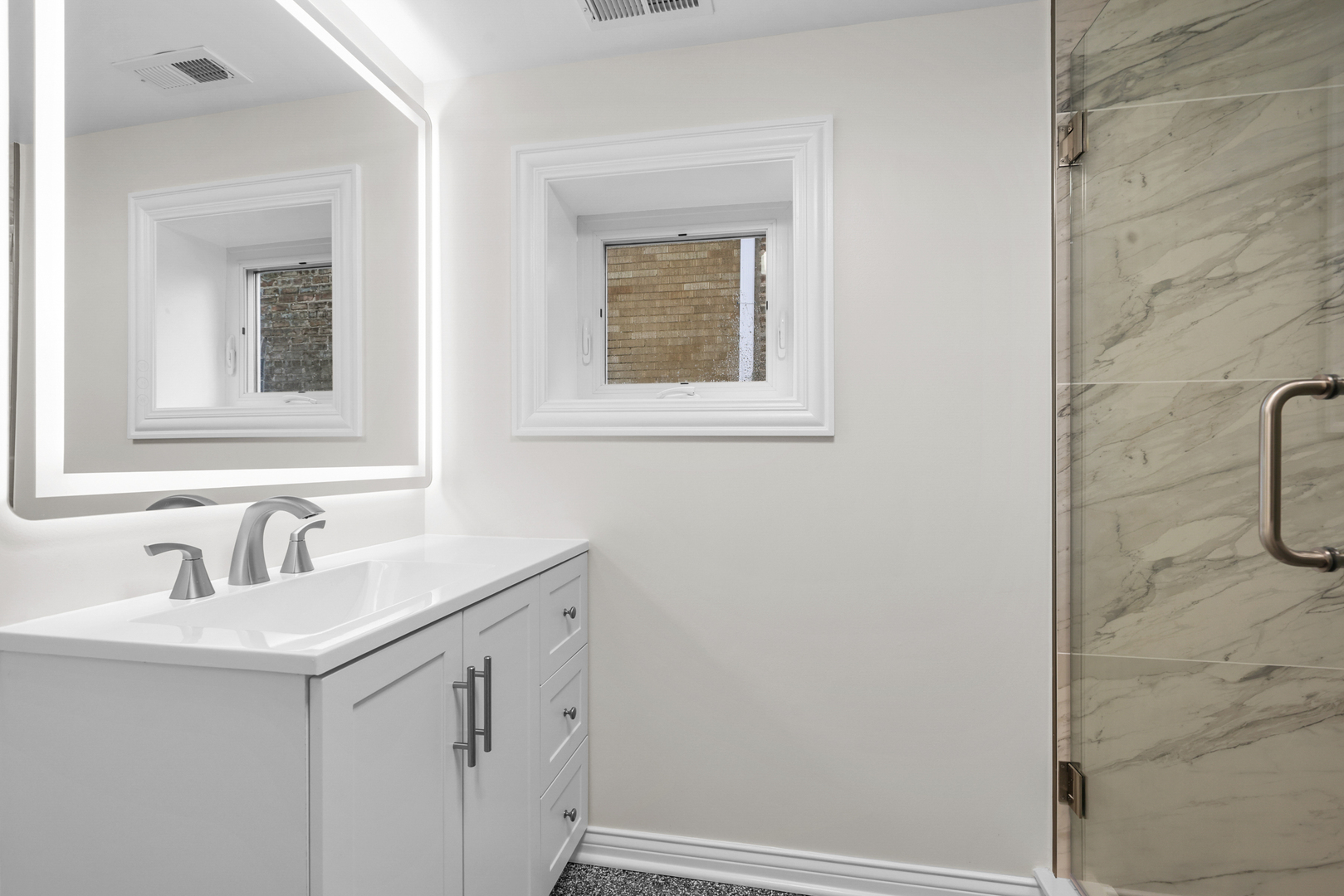 2304 N 76th Court, Elmwood Park, IL 60707