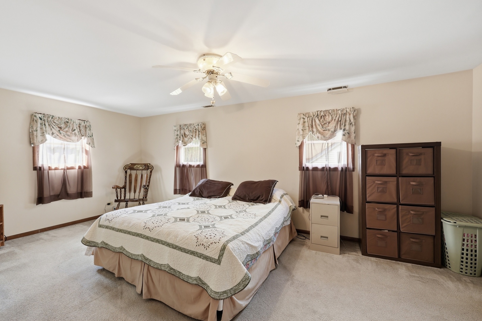 9637 Rutherford Avenue, Oak Lawn, IL 60453