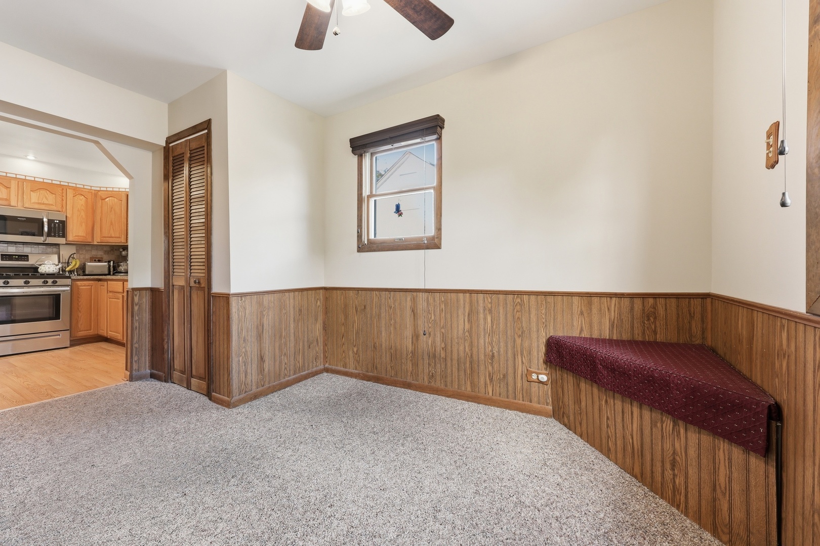 9637 Rutherford Avenue, Oak Lawn, IL 60453