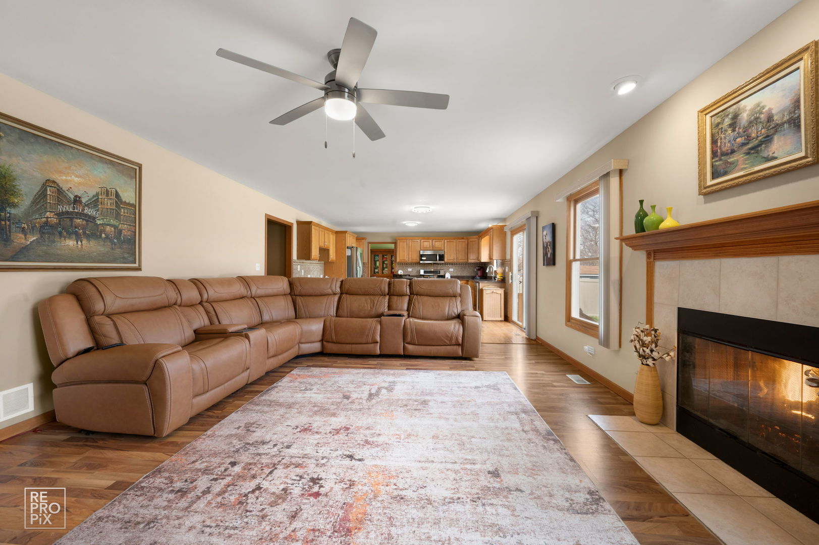 560 E Armitage Avenue, Addison, IL 60101