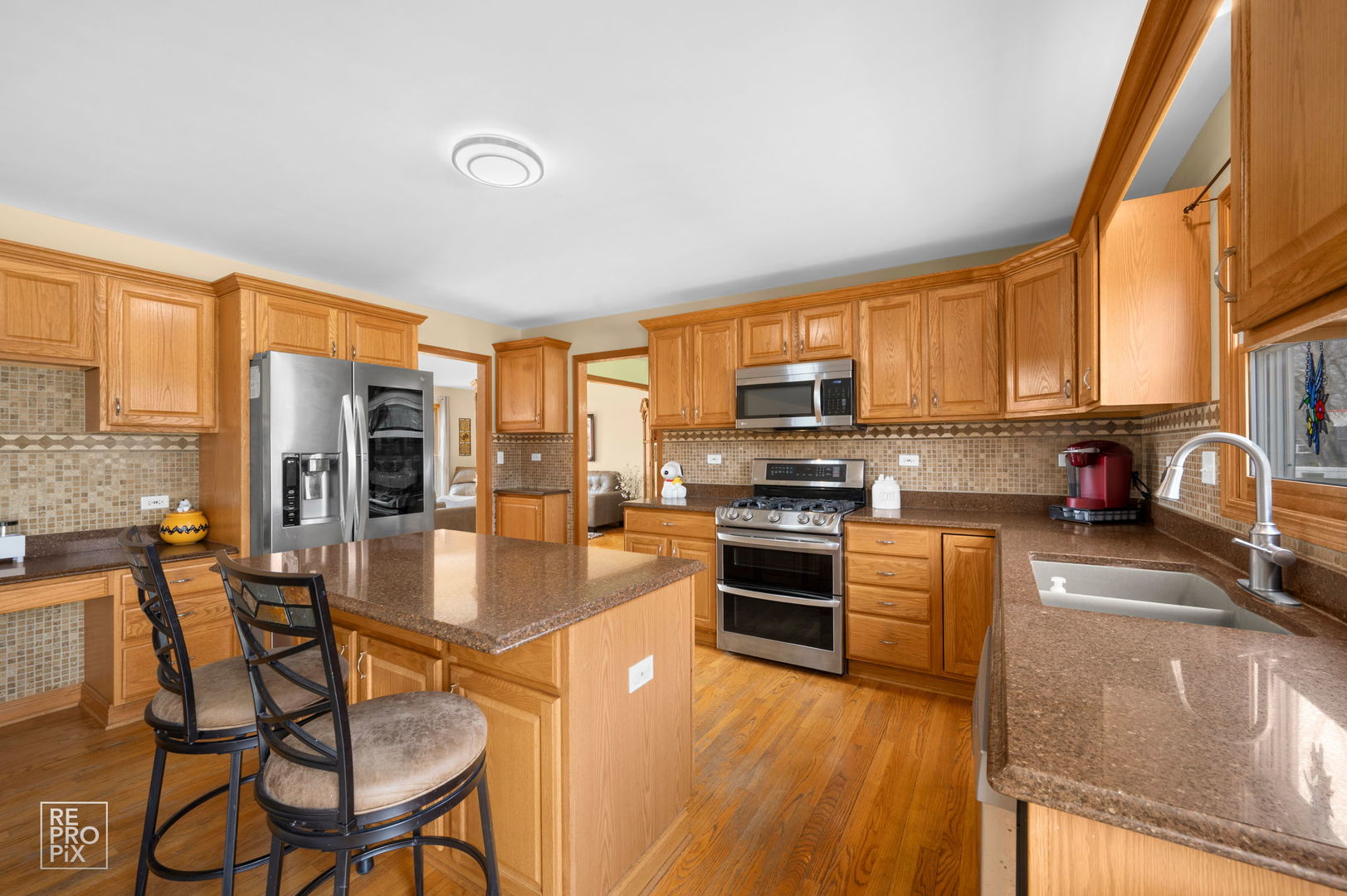 560 E Armitage Avenue, Addison, IL 60101