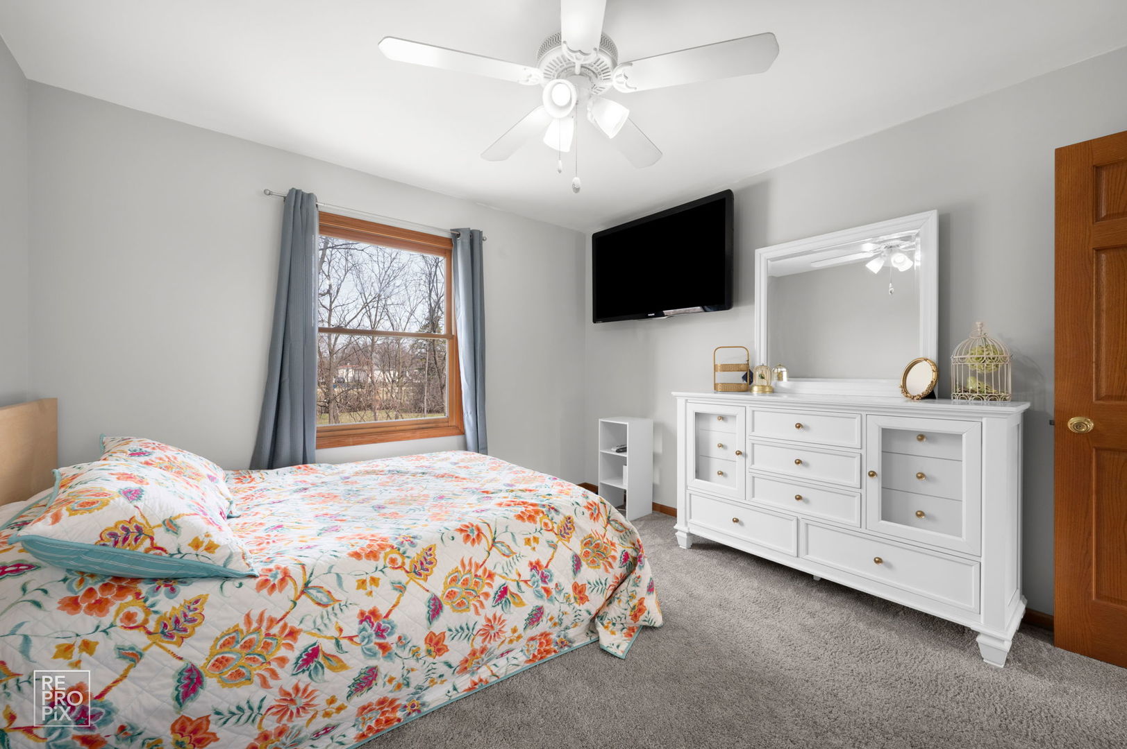 560 E Armitage Avenue, Addison, IL 60101