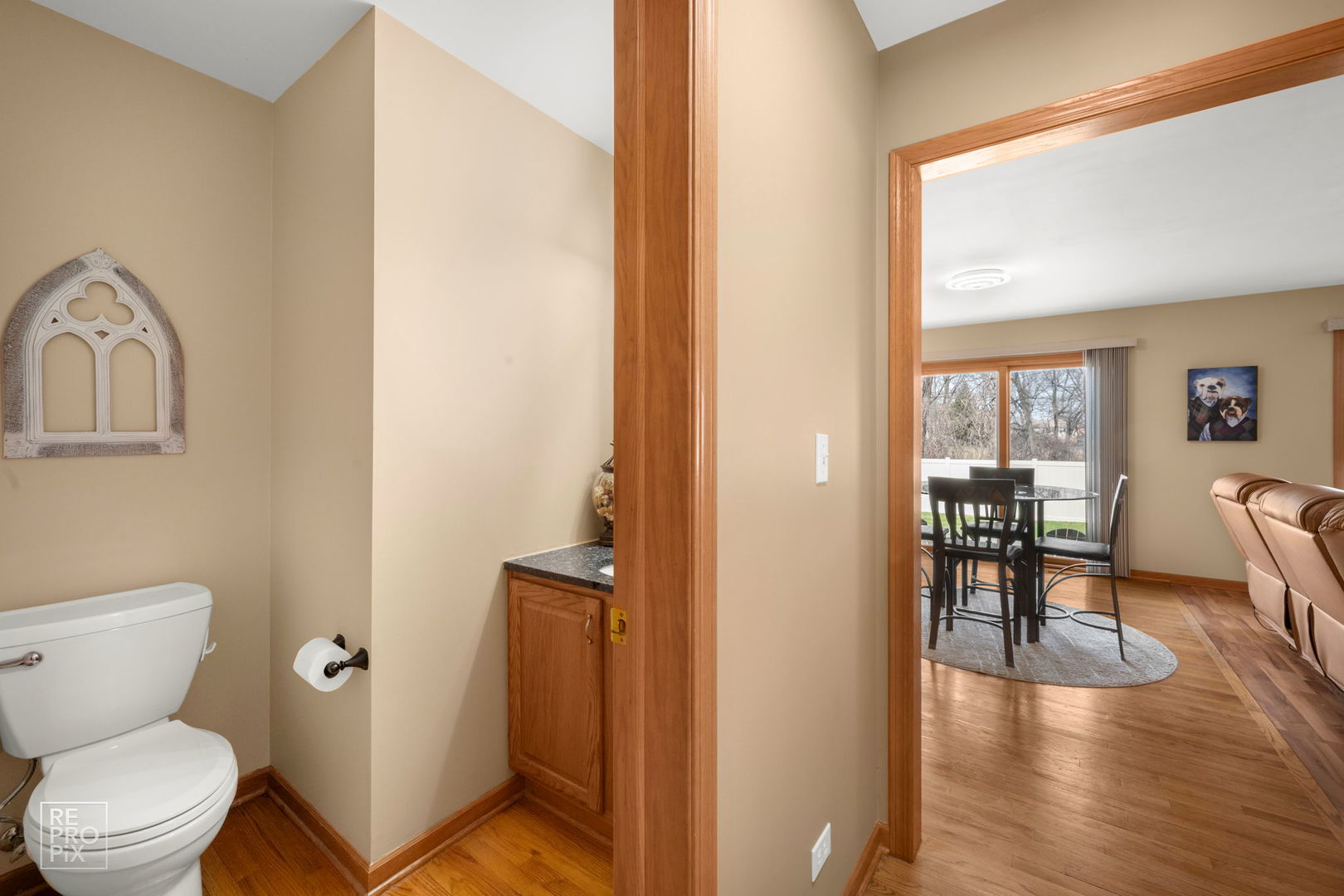 560 E Armitage Avenue, Addison, IL 60101