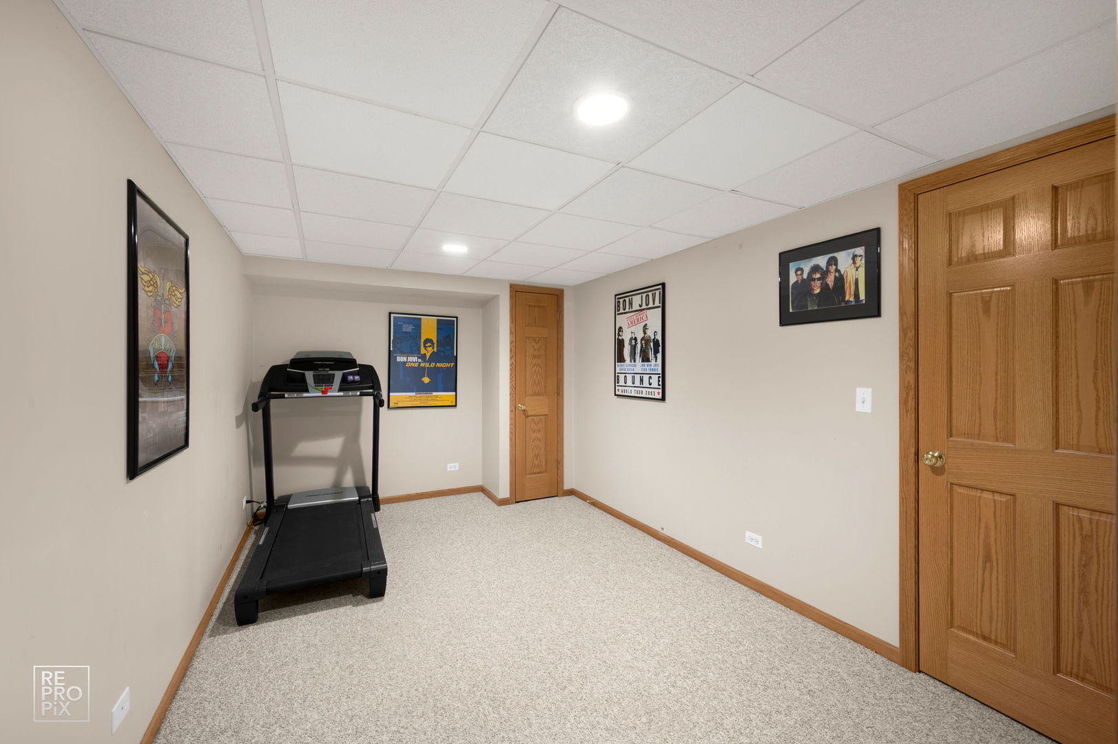 560 E Armitage Avenue, Addison, IL 60101