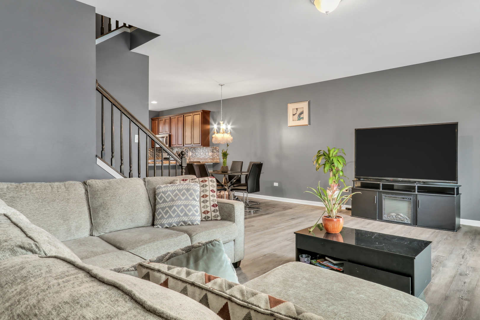 214 Lionel Drive, Grayslake, IL 60030