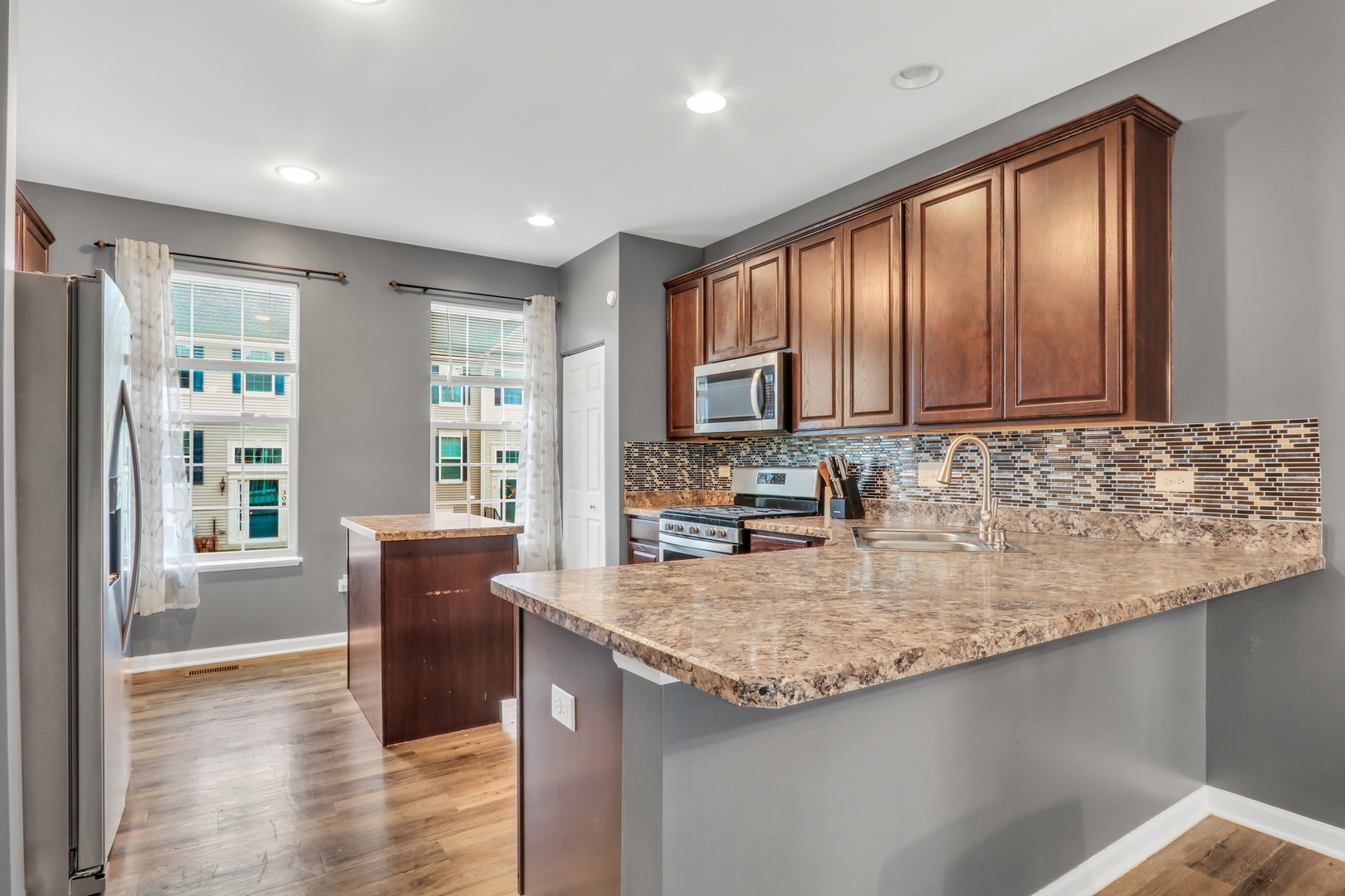 214 Lionel Drive, Grayslake, IL 60030