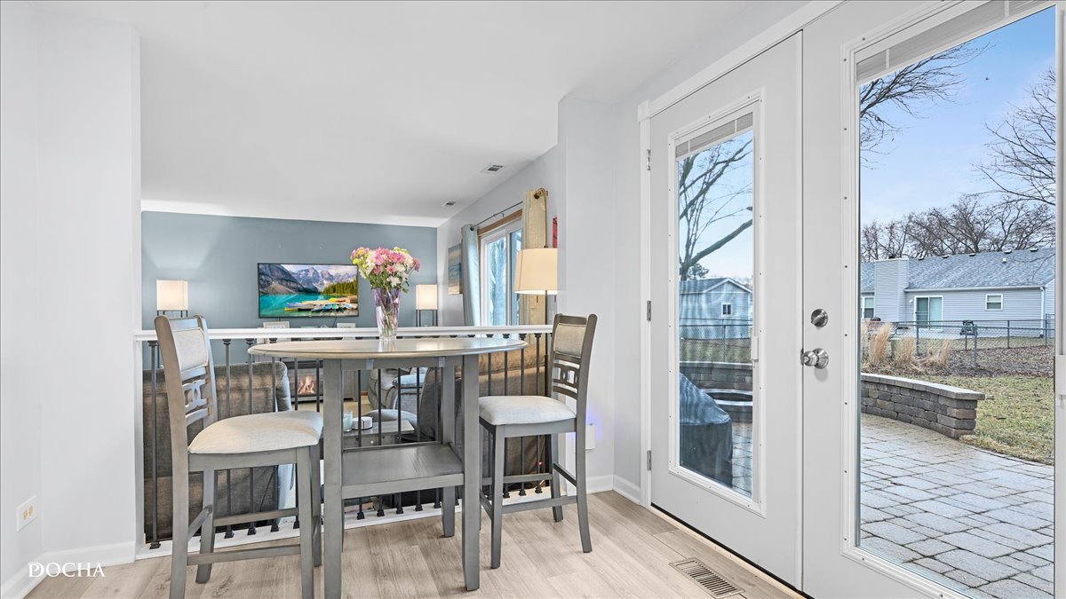 890 Fieldside Lane, Aurora, IL 60504