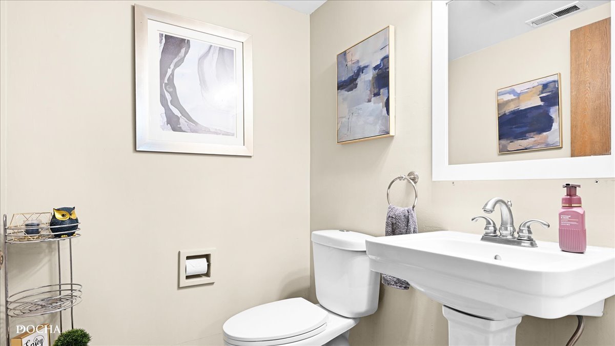 890 Fieldside Lane, Aurora, IL 60504