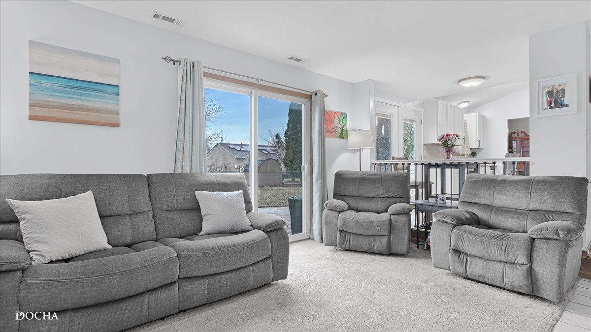 890 Fieldside Lane, Aurora, IL 60504