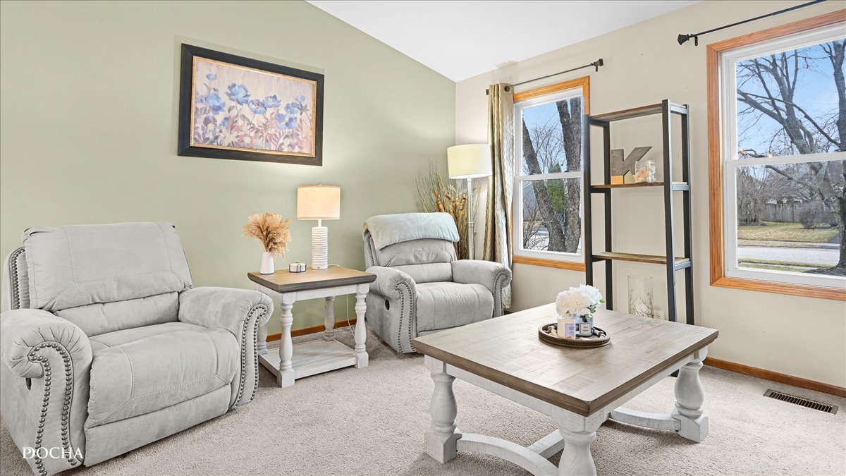 890 Fieldside Lane, Aurora, IL 60504