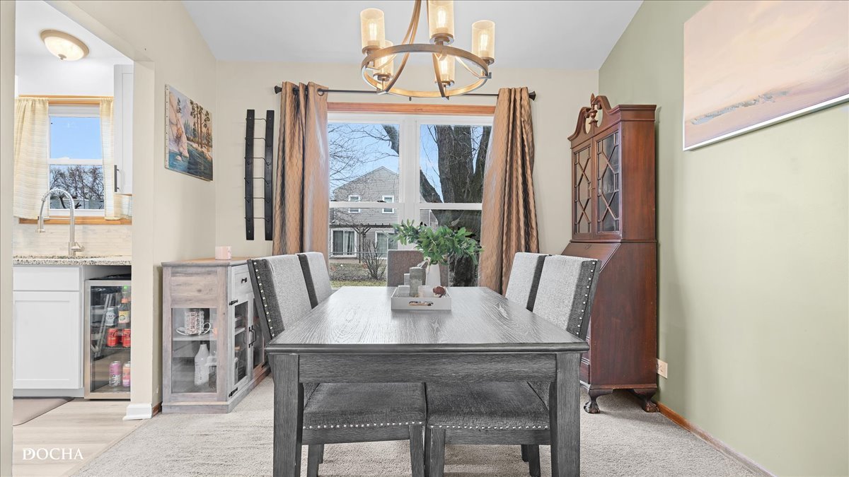 890 Fieldside Lane, Aurora, IL 60504