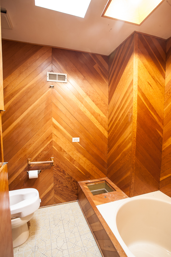 1610 Old Oak Place, Darien, IL 60561