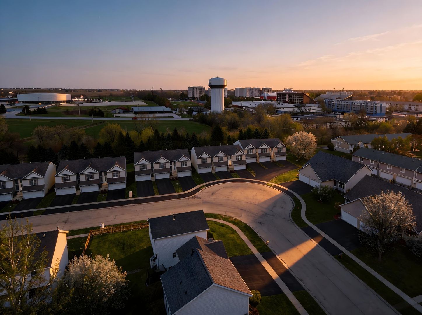 1497 Stonefield Drive, DeKalb, IL 60115