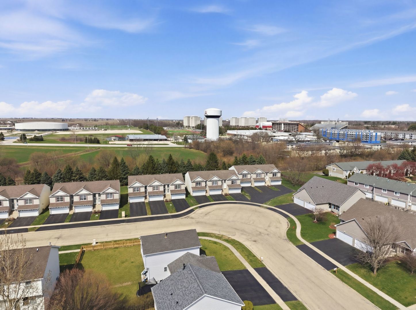 1497 Stonefield Drive, DeKalb, IL 60115