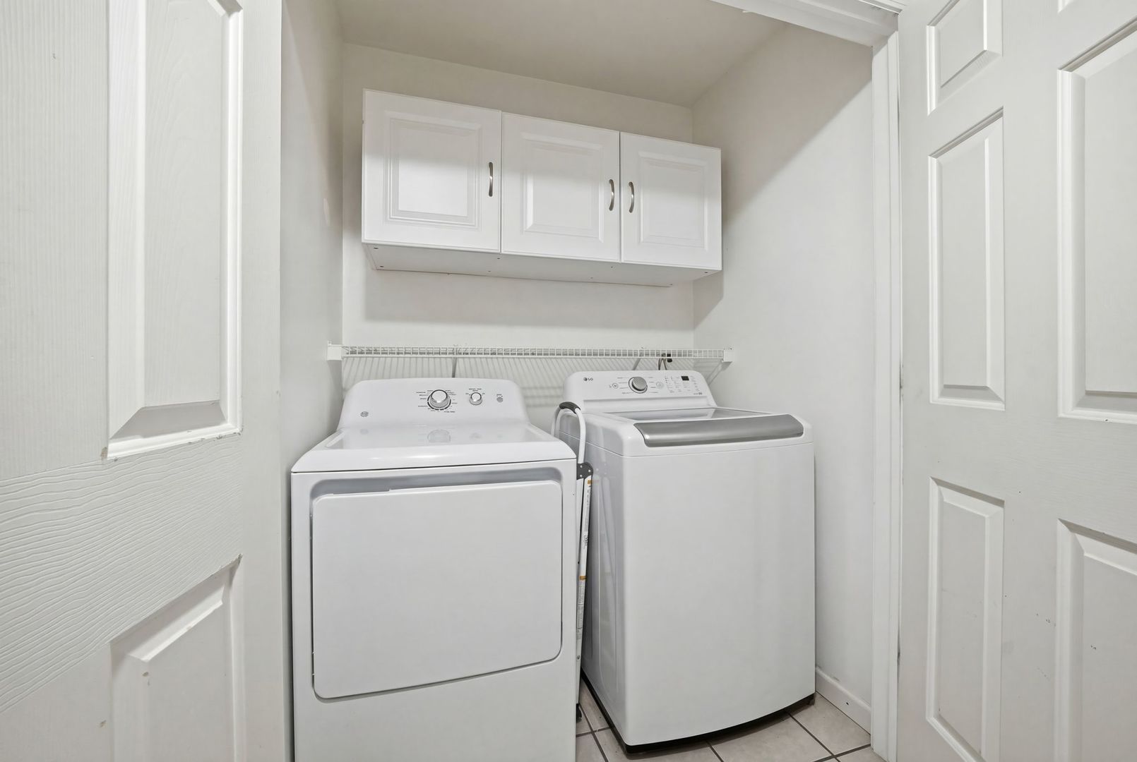 1497 Stonefield Drive, DeKalb, IL 60115