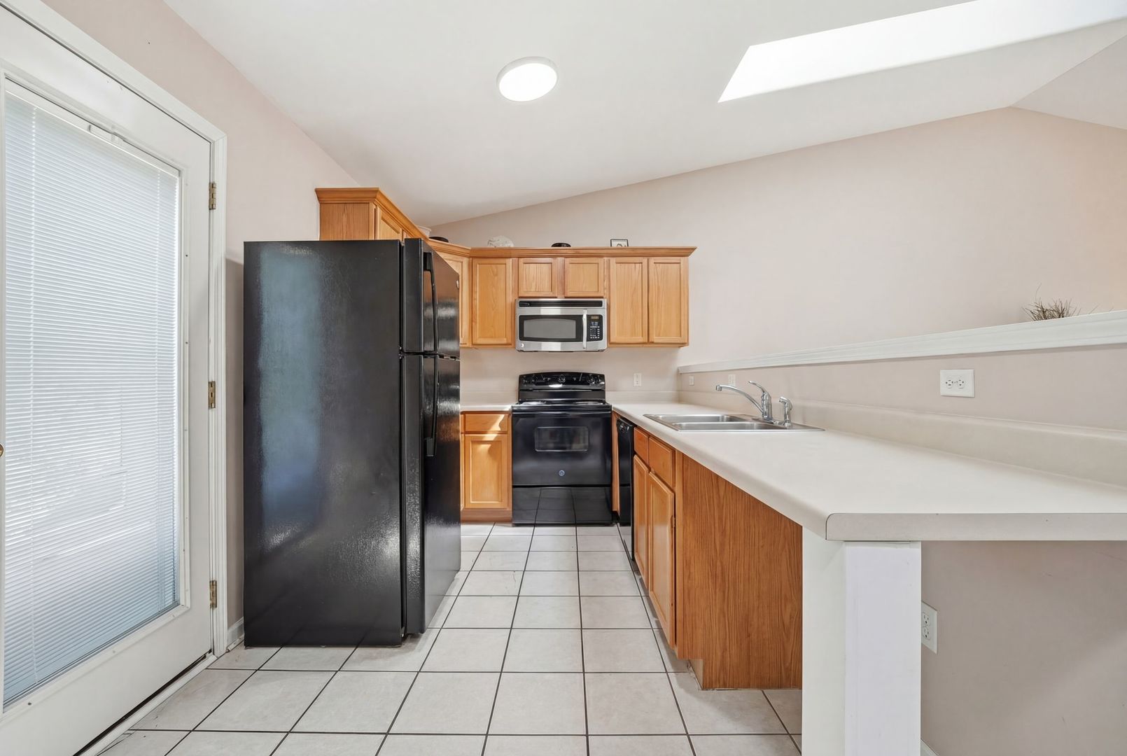 1497 Stonefield Drive, DeKalb, IL 60115