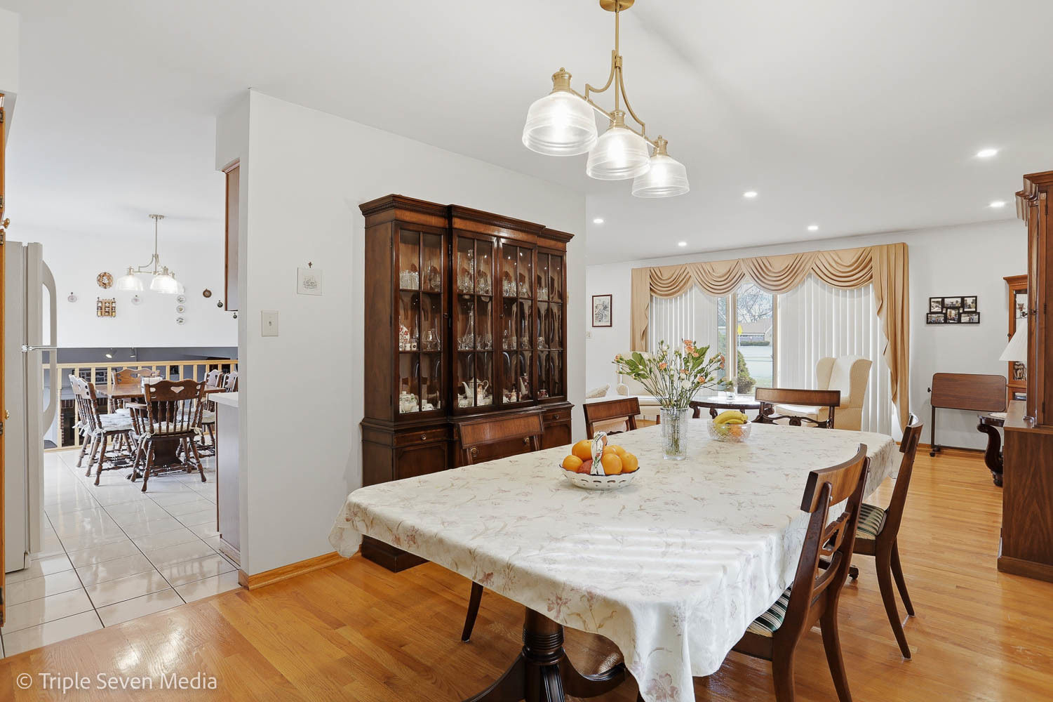 8640 Narragansett Avenue, Burbank, IL 60459